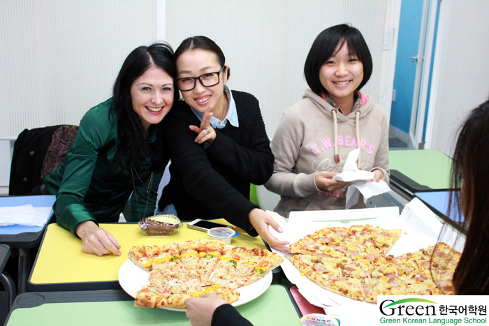 [Pizza Party] 11월을 마무리하며~ 피자 파티! ^0^