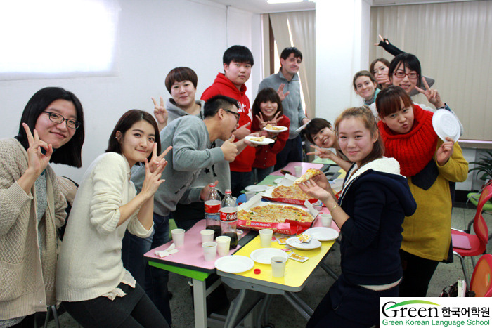 [Pizza party] 11월을 마...