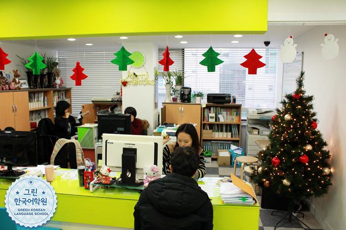 [Merry Christmas] 크리스마스 장식으로 새로워진 그린 한국어학원~