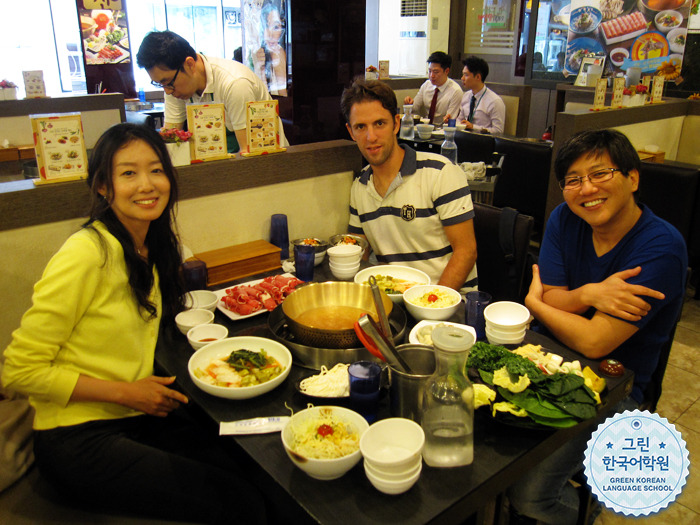 [Lunch together] 한국 사람은 같이 식사하면서 친해진답니다~