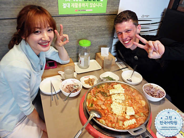 [Lunch together] 한국 사람은 같이 식사하면서 친해진답니다~