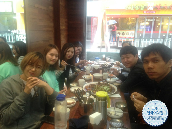 [Lunch together] 함께 식사하면서 더 친해지는 그린 한국어학원 학생들!