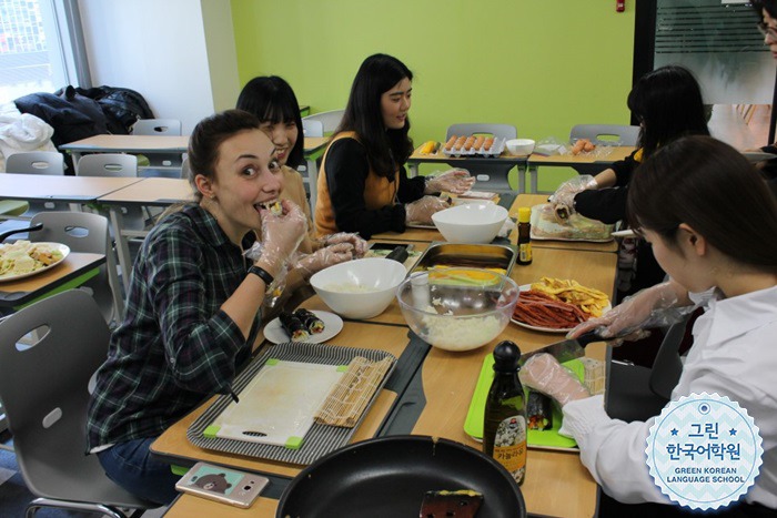 [Making topokki, gimbap, and fish soup]